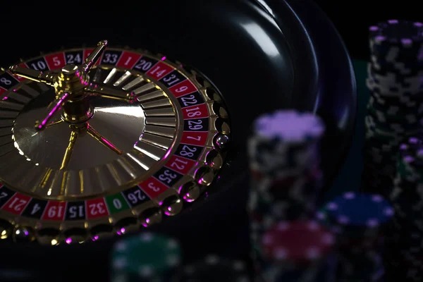 pecah Asian Games live betting interface showing badminton and football markets